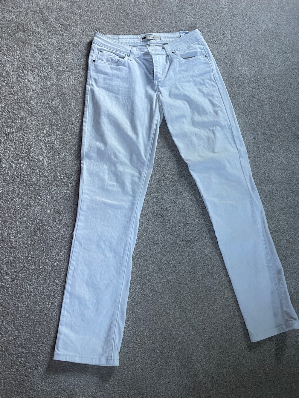 Classic White Women's Mid-rise Slim Jeans size 4